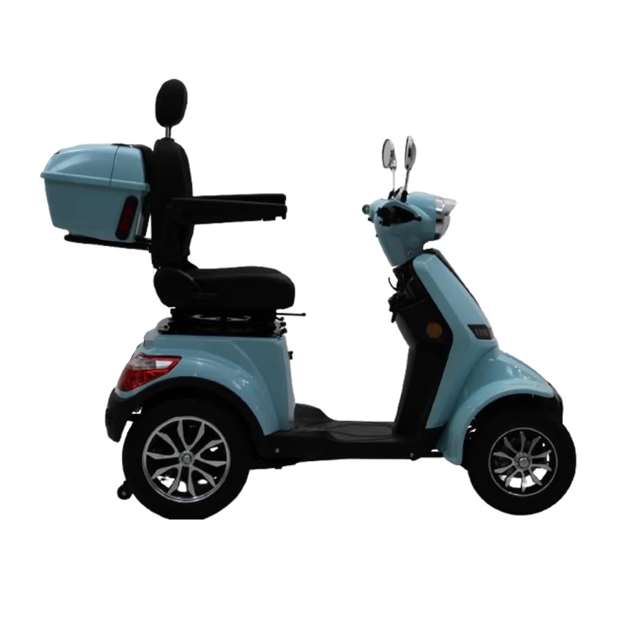 Skyblue Beetle vierwielige scootmobiel, voorzijde met koplamp