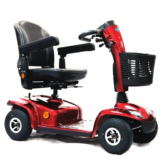 Invacare Leo 4 — schuin vooraanzicht