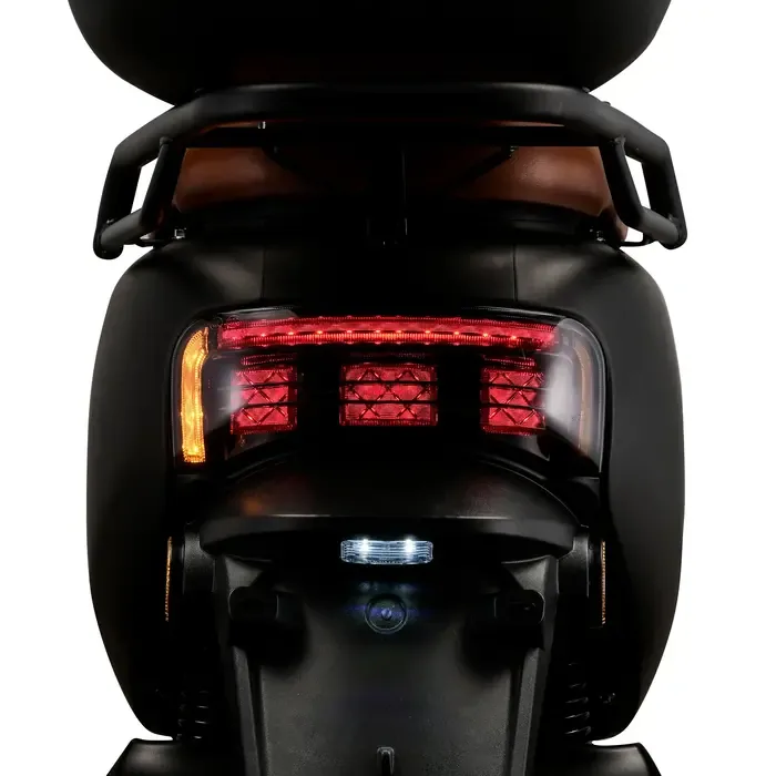 IVA TR3 2.0 — detailfoto 2